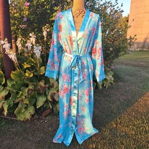 La Vie En Rose S/M Sheer Floral Robe With Satin Trim